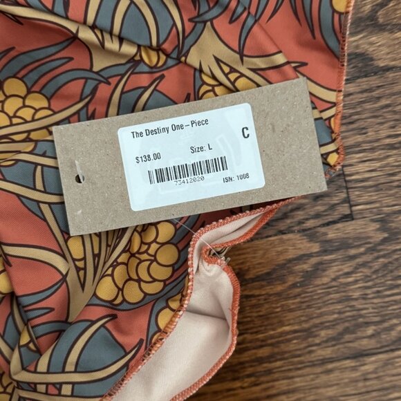 Albion Destiny One Piece- NEW w/ Tags!! Size L - Picture 5 of 10